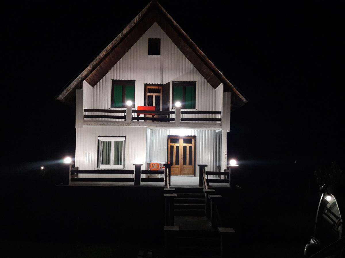 Holiday Home Aleksic Žabljak Екстериор снимка